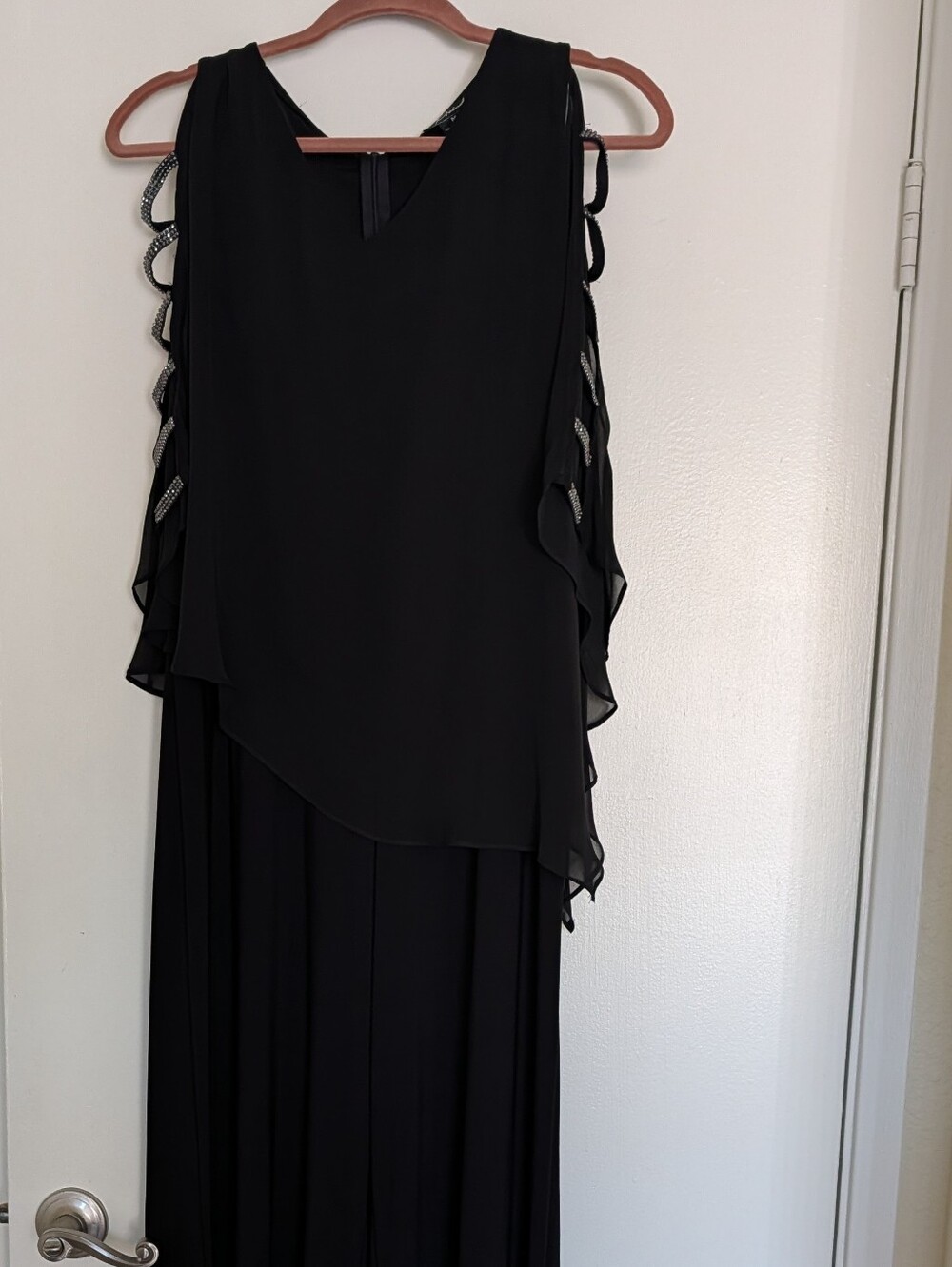 Prelude Black Sleeveless Wideleg Romper M Sheer Capelet Overlay
